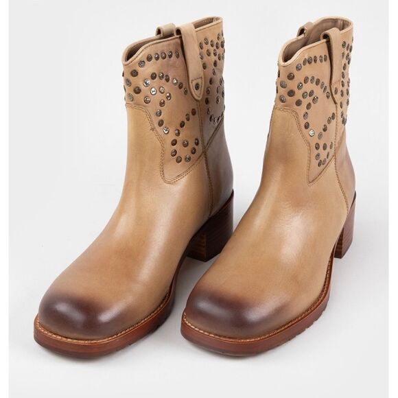 We The Free Harmony Studded Pull On Ankle Boots In Caramel, 9, New in Box - Picture 2 of 12
